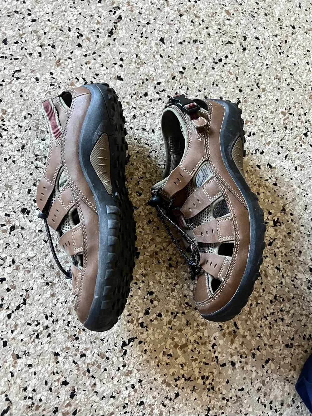 Dockers durable closed